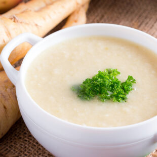 Pastinaken Cremesuppe mit Kartoffeln