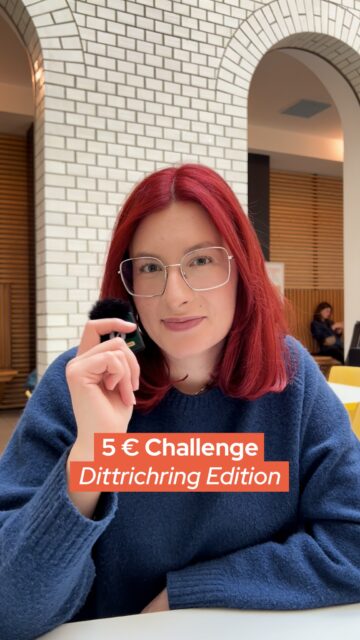 Drei-Gänge-Menü für 5 €?!Wir haben den Test gemacht und in der Cafeteria am Dittrichring geschaut, wie weit man als Studi mit 5 € kommt. Spoiler: Hungrig muss hier keiner bleiben :DWas ist euer Go-To in der Cafe, auch wenn ihr mal knapp bei Kasse seid?#StudentenwerkLeipzig #Mensa #Mensen #StudierenInLeipzig