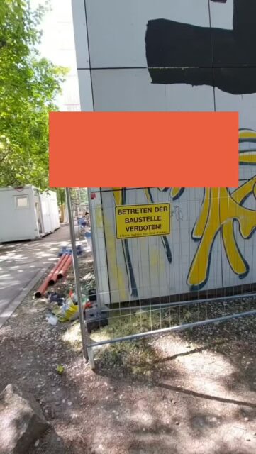 Bau-Update: Es geht ganz schön was voran auf der Baustelle in der Philipp-Rosenthal Str. 29. Wir können es kaum erwarten. 🙂‍↕️🤩Die Sanierung der Philipp-Rosenthal Str. 29 ist Teil des Bundesförderprogramms „Junges Wohnen“. Darüber können wir Studiwohnheime modernisieren und bezahlbaren Wohnraum sichern. 🏡#StudentenwerkLeipzig #StudierenInLeipzig #BaustellenRomantik #BaustellenUpdate #Studentenwohnheim