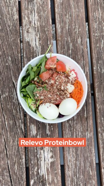 Happy Relevo-Salatbar-Season!Nutzt alle Relevo und stellt euch healthy Bowls zusammen, thnx🧡Disclaimer: Diese Bowl wurde von zwei Menschen zusammengestellt, die nach bestem Wissen und Gewissen (und hauptsächlich nach Vibes) ausgesucht haben😁😁😁#StudentenwerkLeipzig #health #mensen #Mensa #Proteine