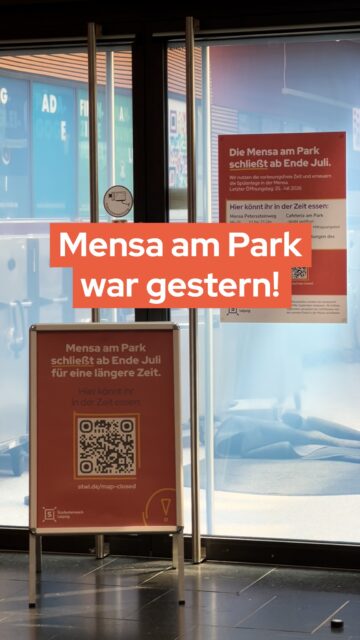 Wir alle vermissen die Mensa am Park 🥲 aber vielleicht ist die Baustelle ja auch die perfekte Gelegenheit, eure neue Lieblingsmensa zu entdecken?Denn jede Mensa hat ihre eigene Persönlichkeit, die wir euch heute für die folgenden Einrichtungen vorstellen möchten:- Mensa Petersteinweg- Mensaria am Botanischen Garten- Mensa an den TierklinikenWelche Mensa ist eure neue Go-To-Mensa?#StudentenwerkLeipzig #Mensa #mensen #StudierenInLeipzig